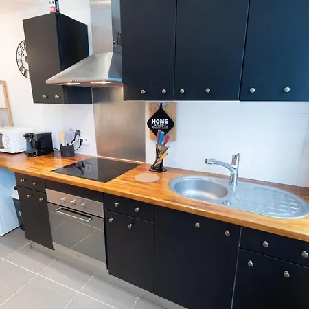 Joli T2 Equipe Quartier Pieton Par Groom* Daire Lorient